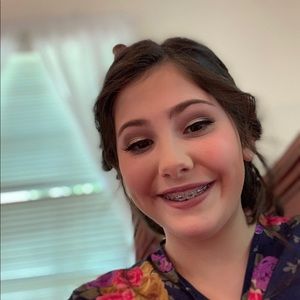 Meet your Posher, Dyaln